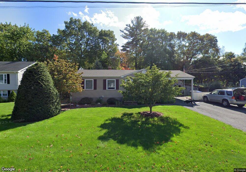 54 Varno Ln, Enfield, CT 06082 - photo 1