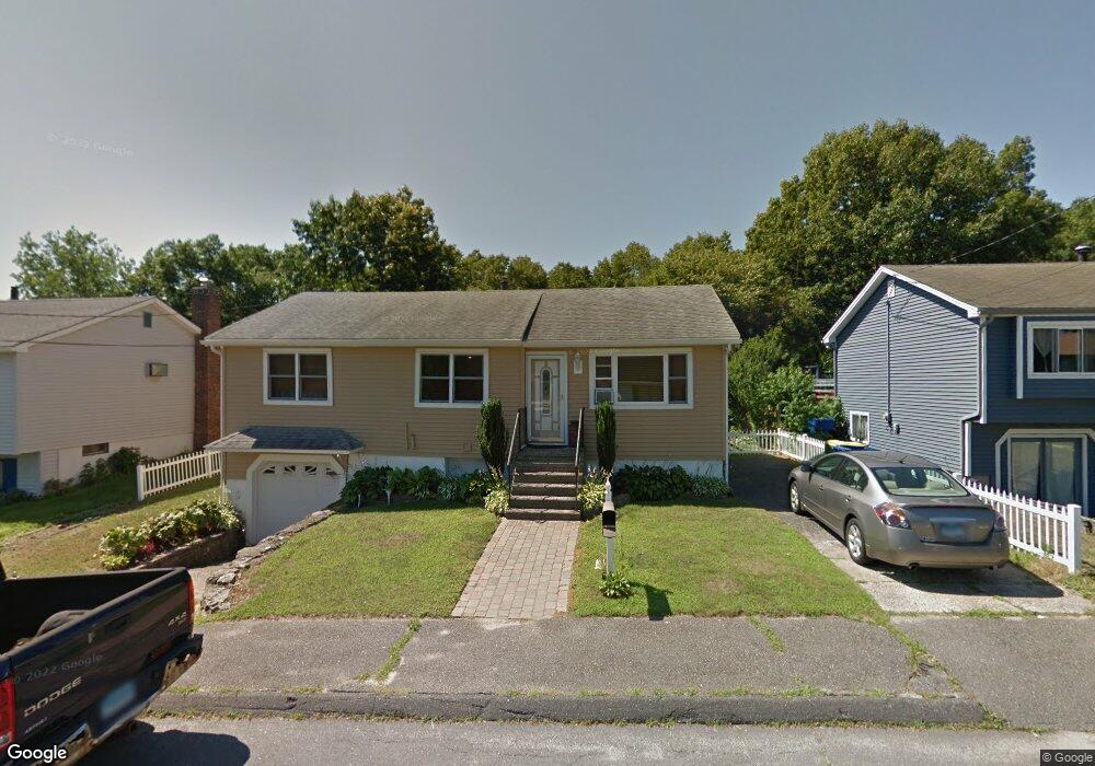 21 Cathy Ln, Waterbury, CT 06704 - photo 1