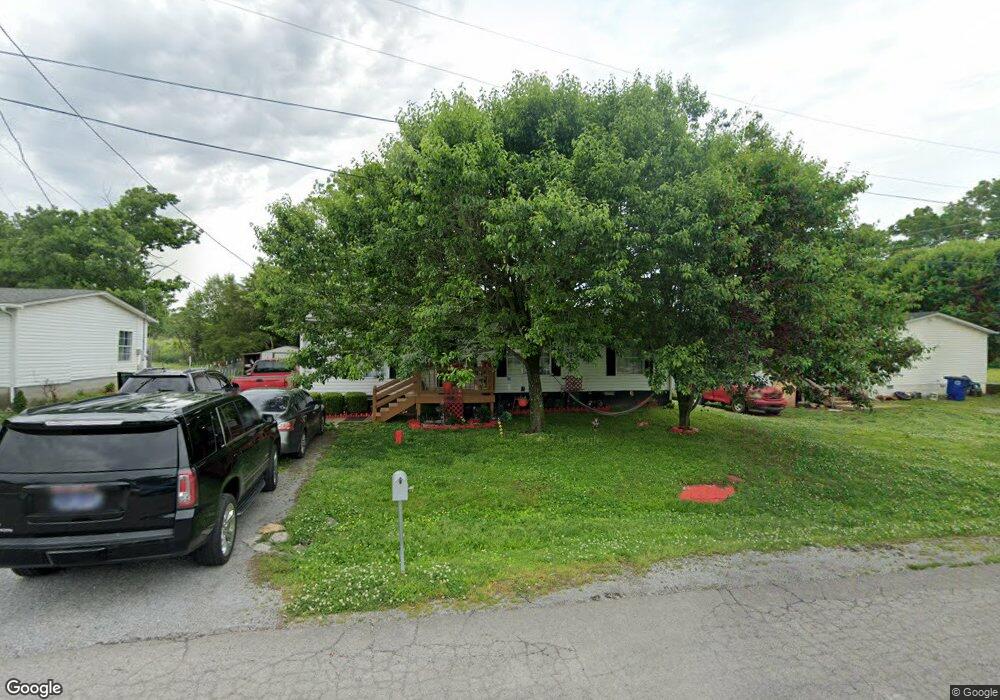 102 Oakdale St, Shelbyville, TN 37160 - photo 1