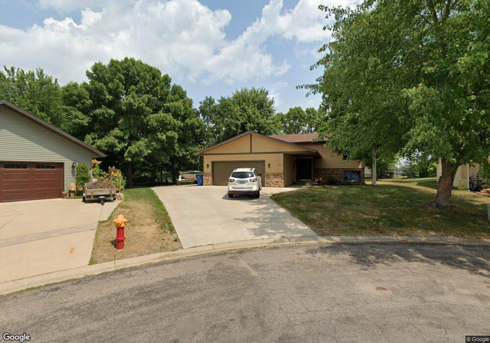 317 E Highview Ct, Sauk Rapids, MN 56379 - photo 1