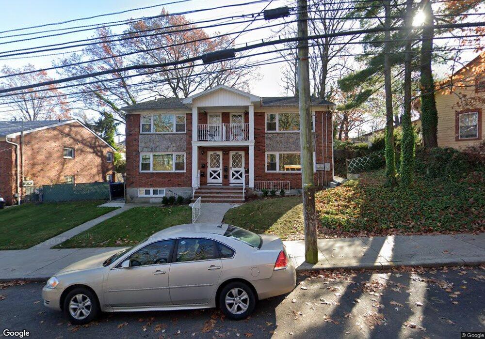 1348 Victory Blvd, Staten Island, NY 10301 - photo 1