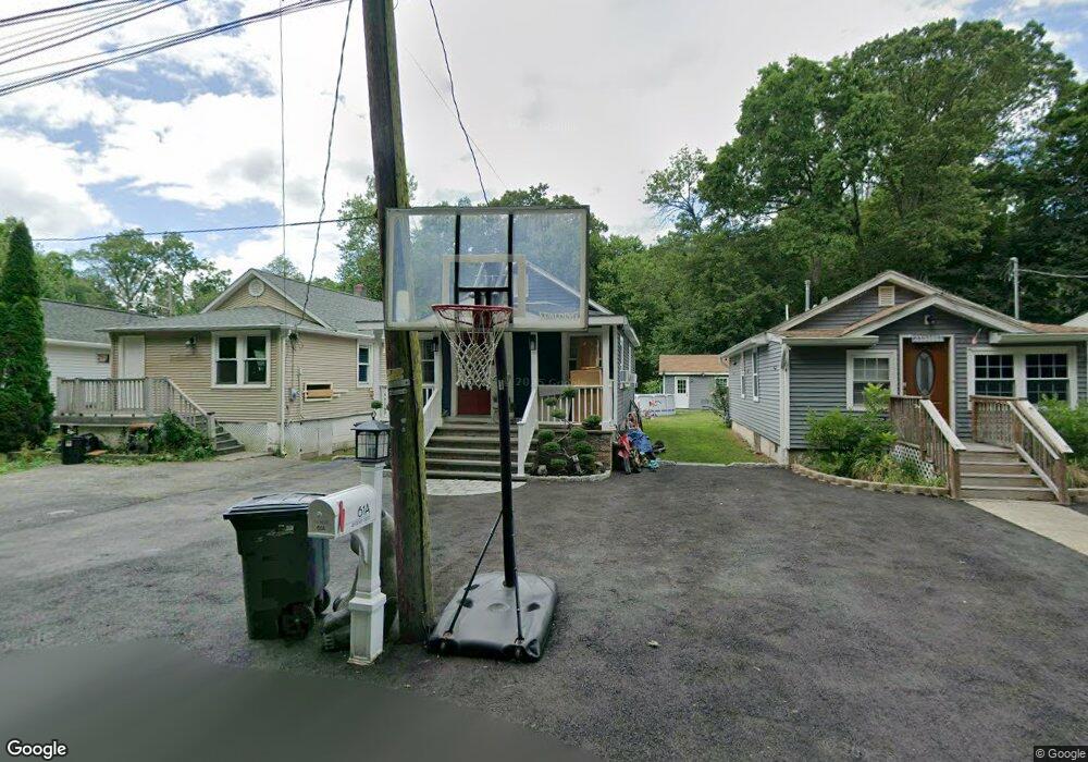 61A Riverside Dr, Oakland, NJ 07436 - photo 1