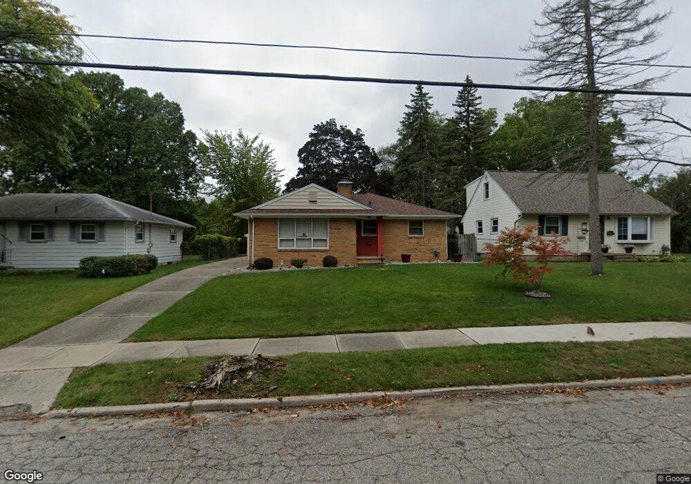 3614 Schlee St, Lansing, MI 48910 - photo 1