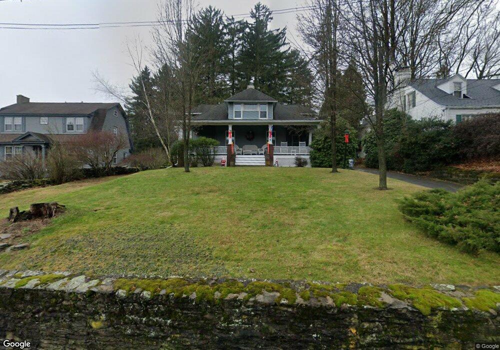 54 N Pioneer Ave, Shavertown, PA 18708 - photo 1