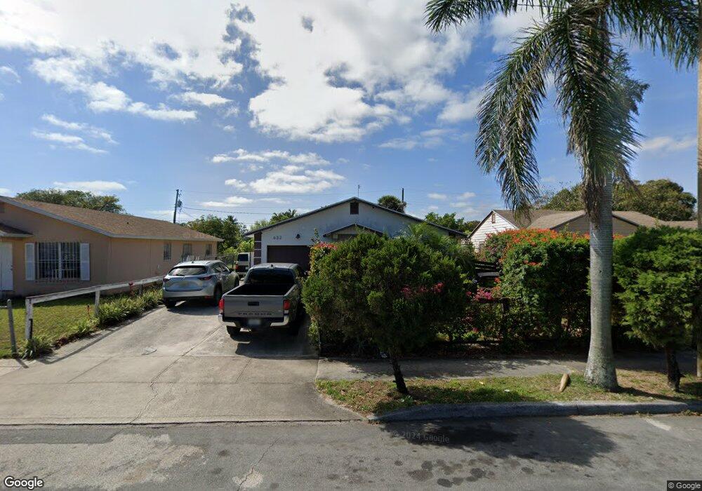632 39th St, West Palm Beach, FL 33407 - photo 1