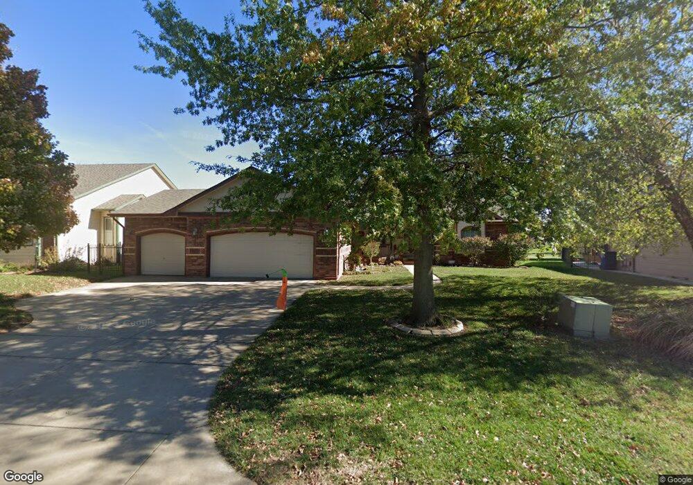 1006 N Cedar Park Cir, Wichita, KS 67235 - photo 1