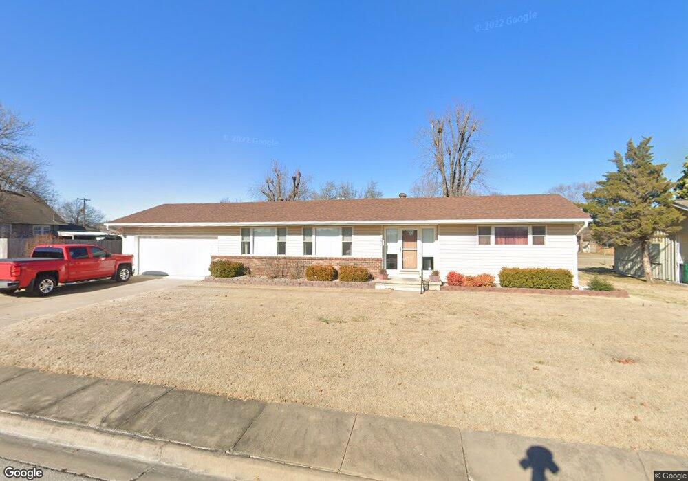 2911 Morton Ave, Parsons, KS 67357 - photo 1