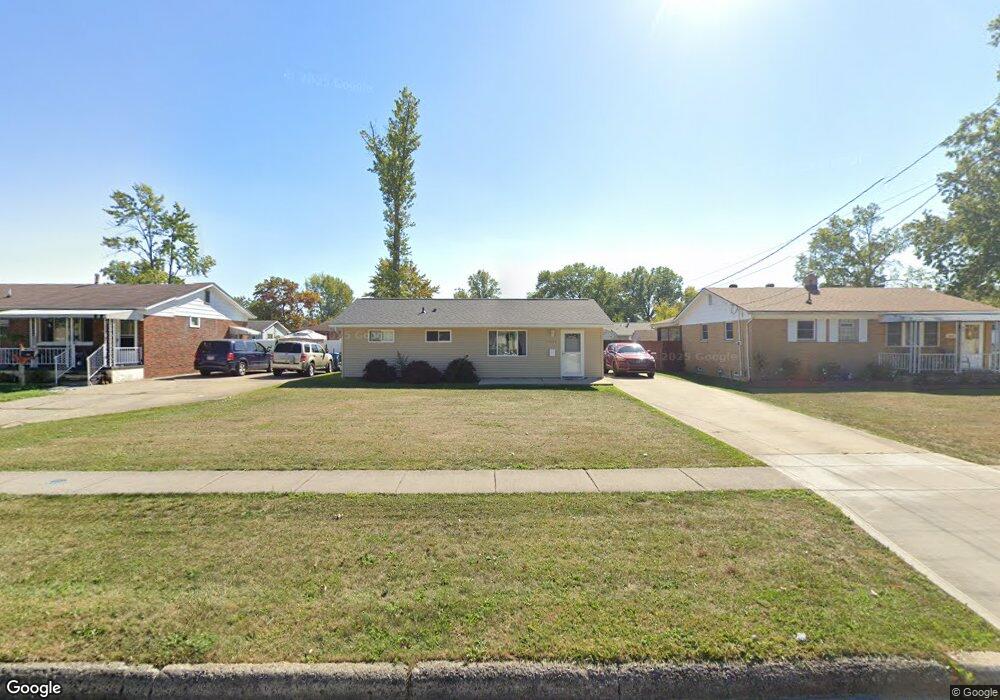 1946 E 37th St, Lorain, OH 44055 - photo 1