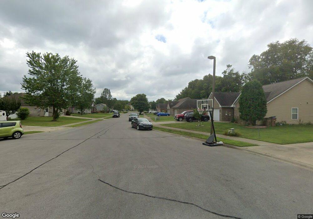 2383 Mcclennan Ct, Columbus, IN 47203 - photo 1