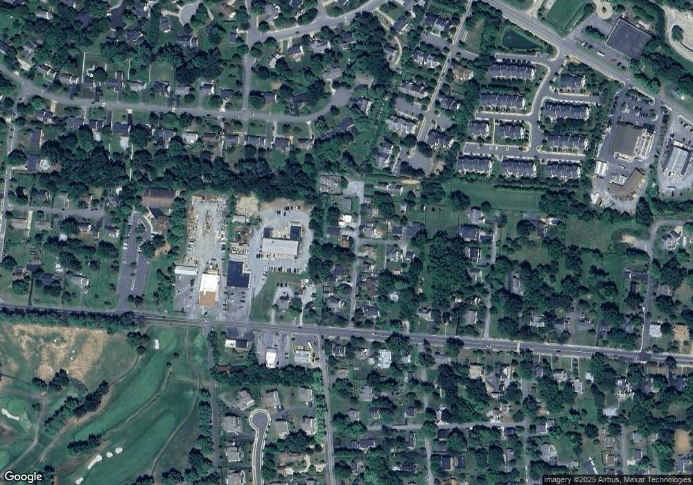 121 N 31st St, Purcellville, VA 20132 - photo 1