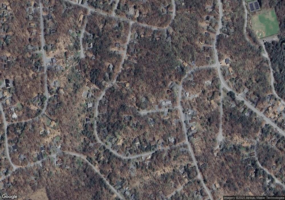 169 Greenview Ct, Hamlin, PA 18427 - photo 1