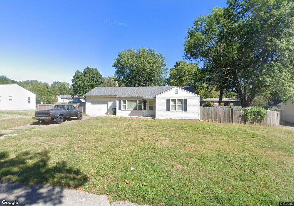901 NW Zaun Ave, Blue Springs, MO 64015 - photo 1