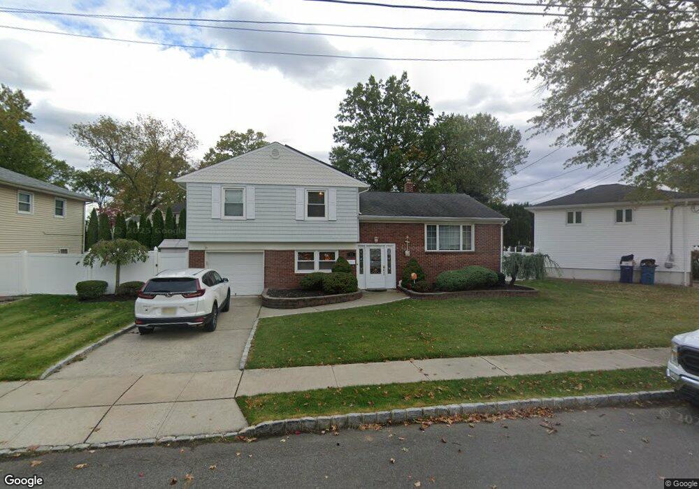 11 Runnymede Rd, Clark, NJ 07066 - photo 1