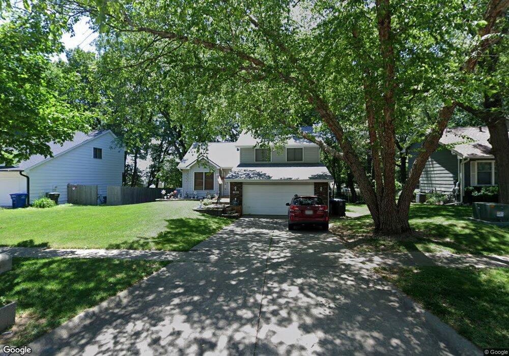 1907 E Rose Ave, Des Moines, IA 50320 - photo 1