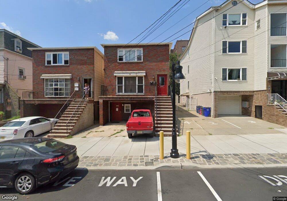 1007 Palisade Ave, Union City, NJ 07087 - photo 1