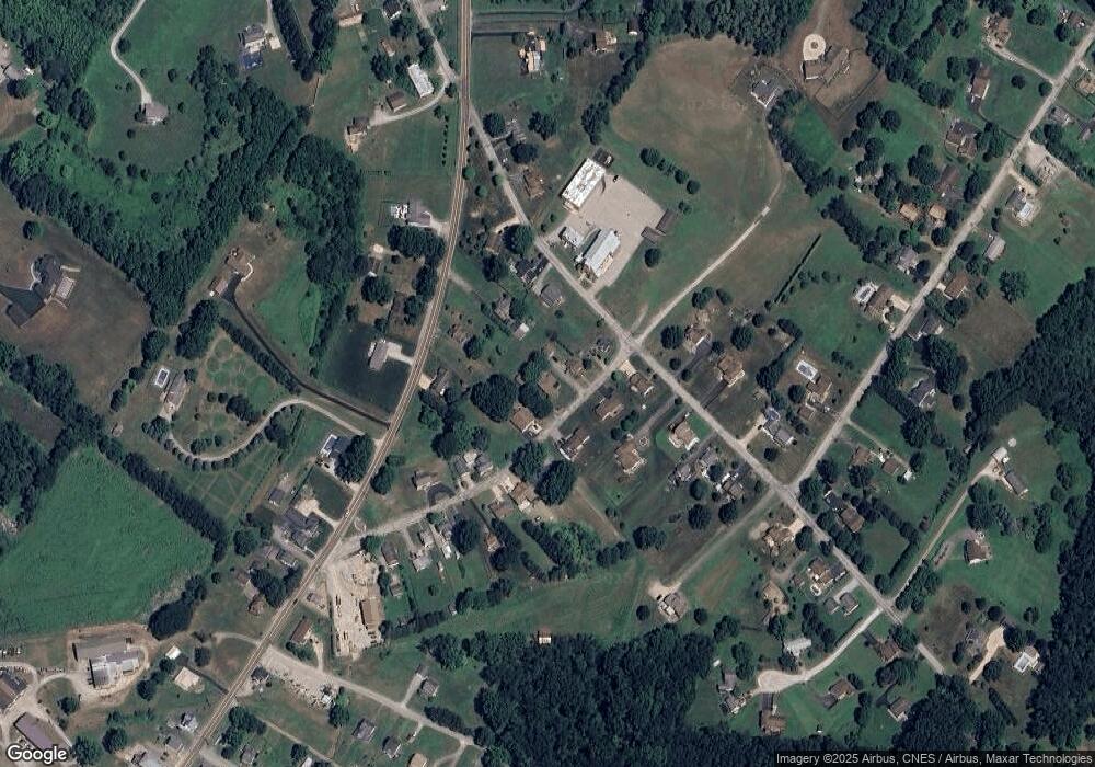 125 Honor Roll Dr, Latrobe, PA 15650 - photo 1