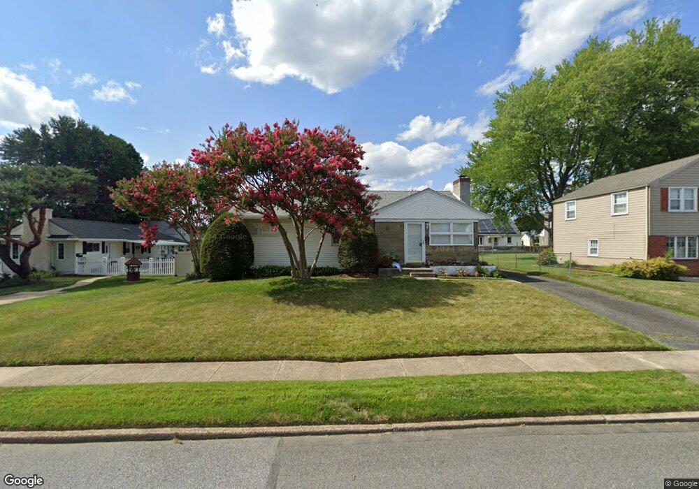 1207 Vauclain Ave, Woodlyn, PA 19094 - photo 1