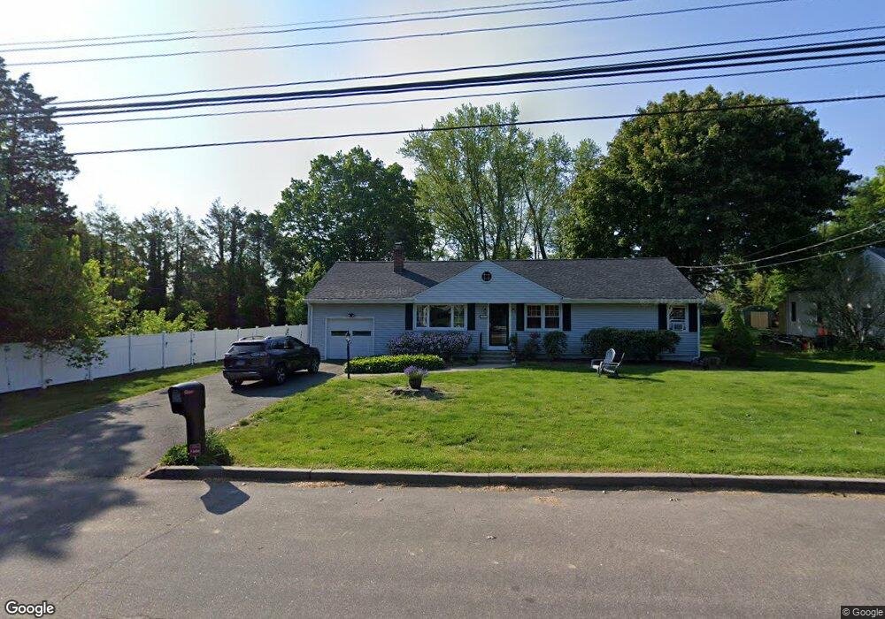 221 Colonese Rd, Fairfield, CT 06825 - photo 1