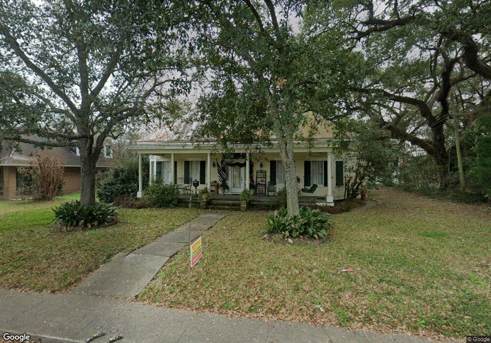 308 Duperier Ave, New Iberia, LA 70563 - photo 1