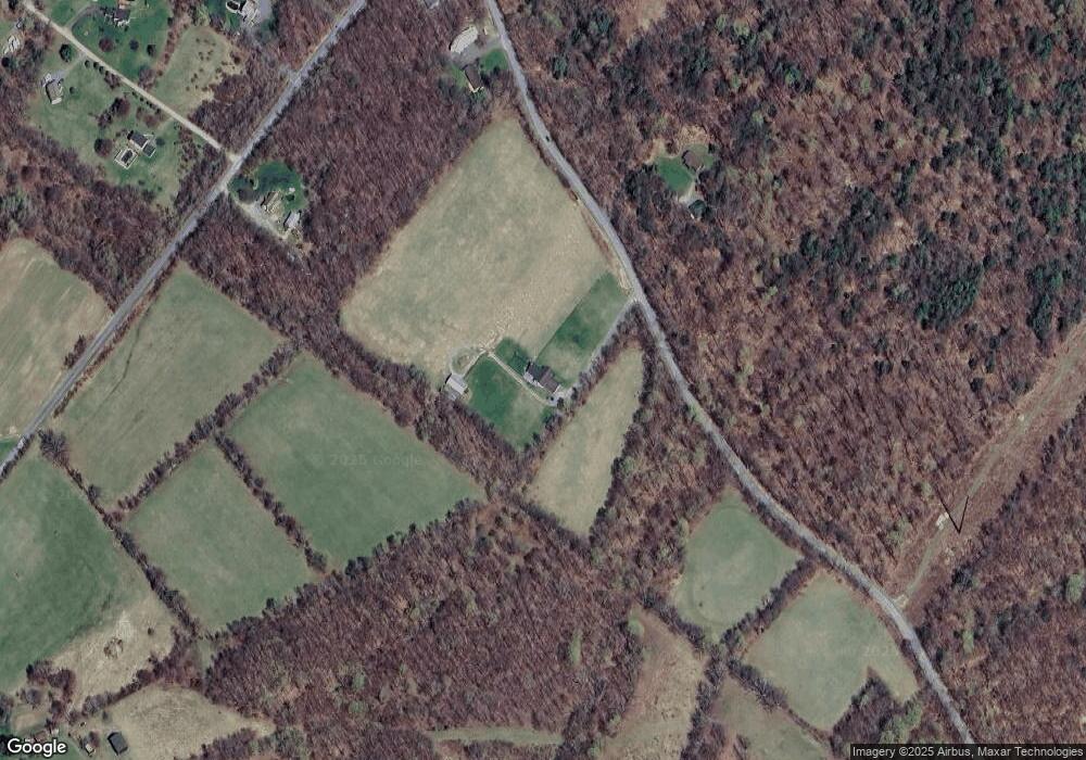 121 Hanlon Rd, Lake Ariel, PA 18436 - photo 1