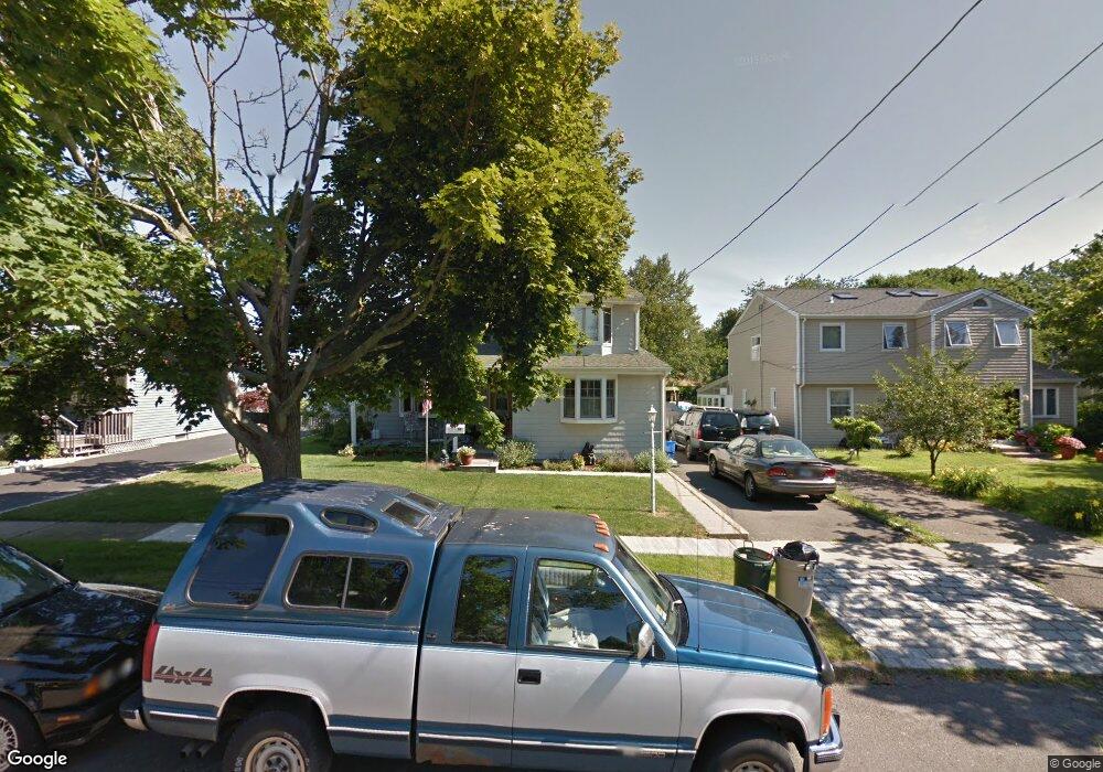 60 Maureen St, Stratford, CT 06615 - photo 1