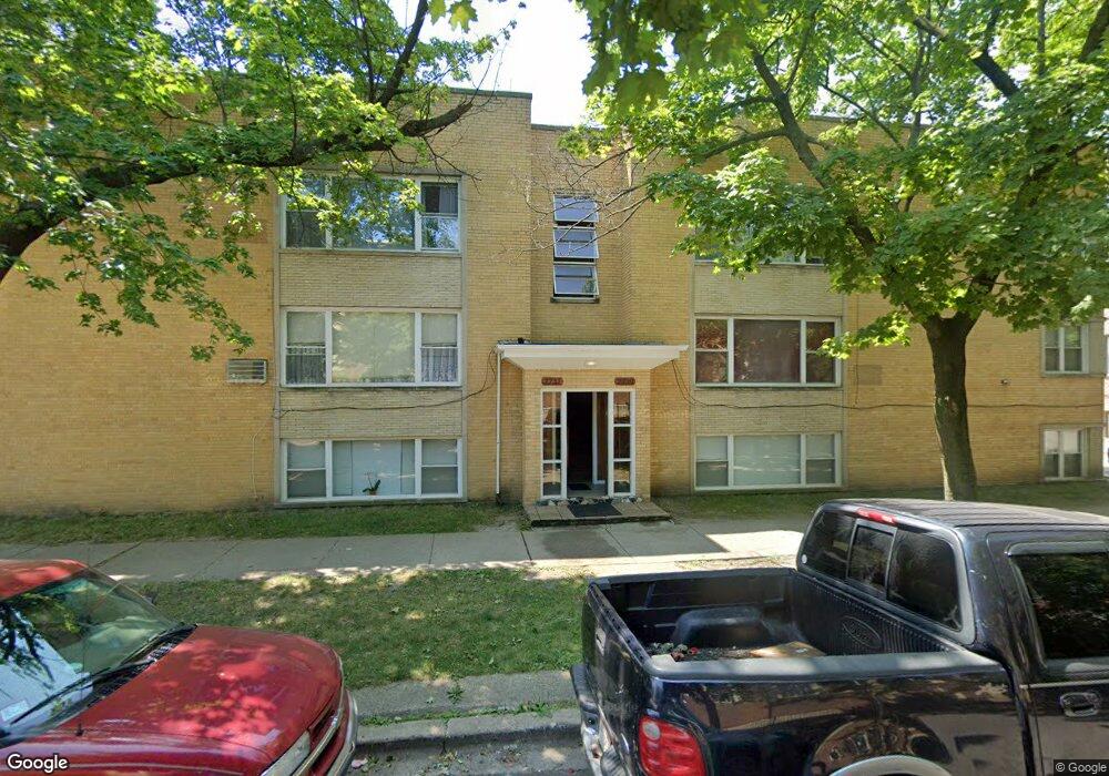 2737 W Glenlake Ave, Chicago, IL 60659 - photo 1