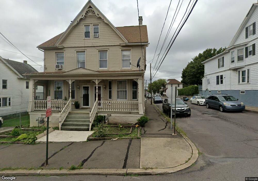 620 N Wyoming St, Hazleton, PA 18201 - photo 1