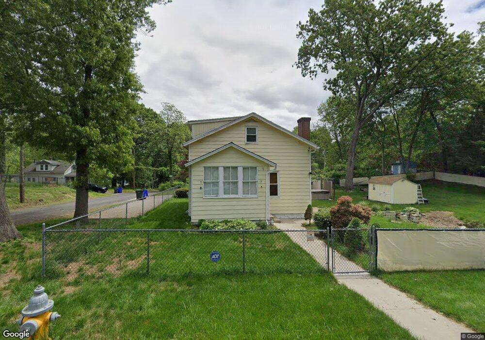 261 Laurelton St, Springfield, MA 01109 - photo 1