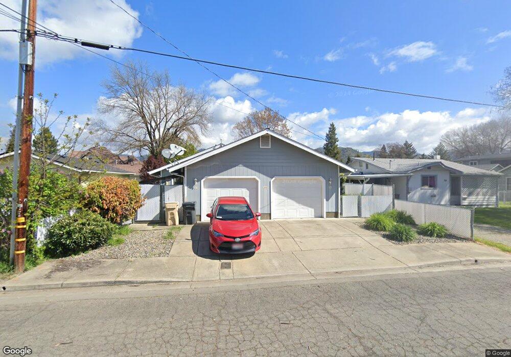 310 SE Riverside Ave, Grants Pass, OR 97526 - photo 1