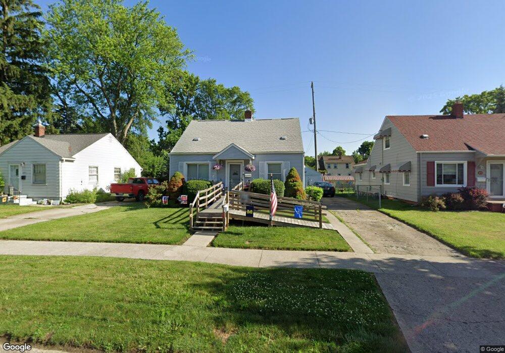 609 Burroughs Ave, Flint, MI 48507 - photo 1