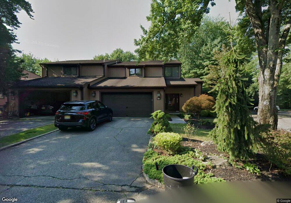 32 Pond Cir, Wayne, NJ 07470 - photo 1