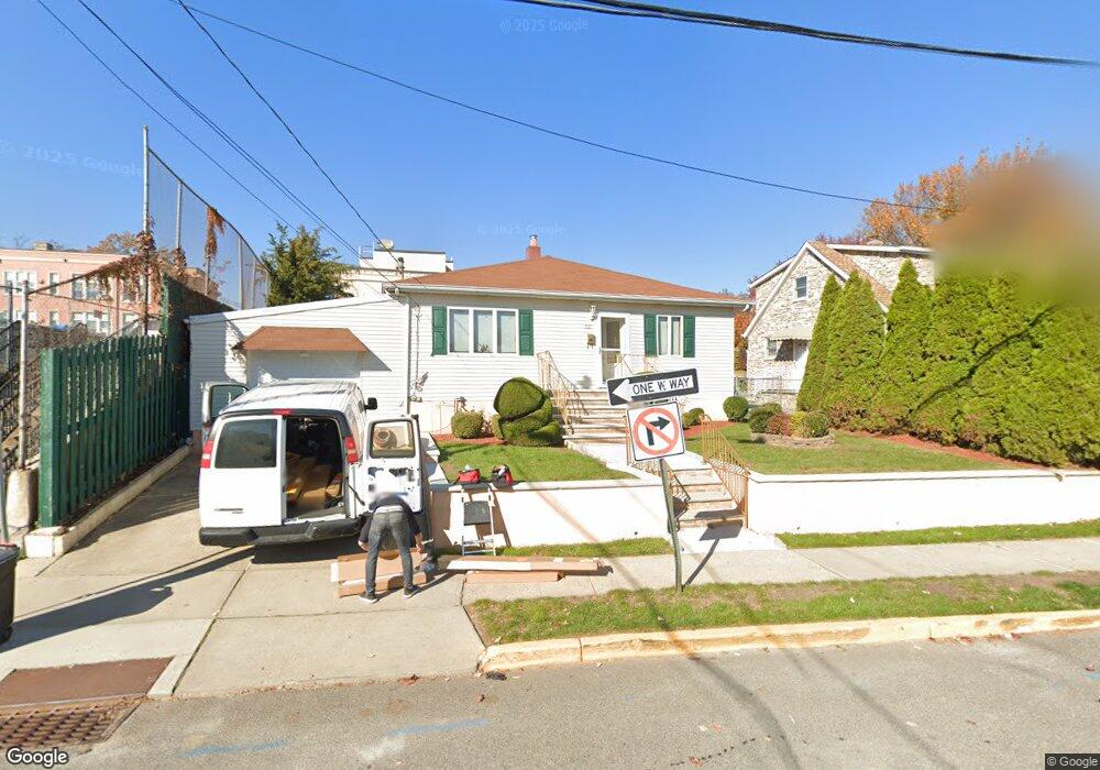 521 Weart Ave, Lyndhurst, NJ 07071 - photo 1