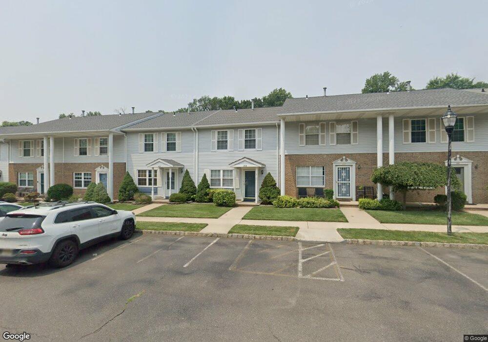 208 Gambocz Ct, Monmouth Junction, NJ 08852 - photo 1