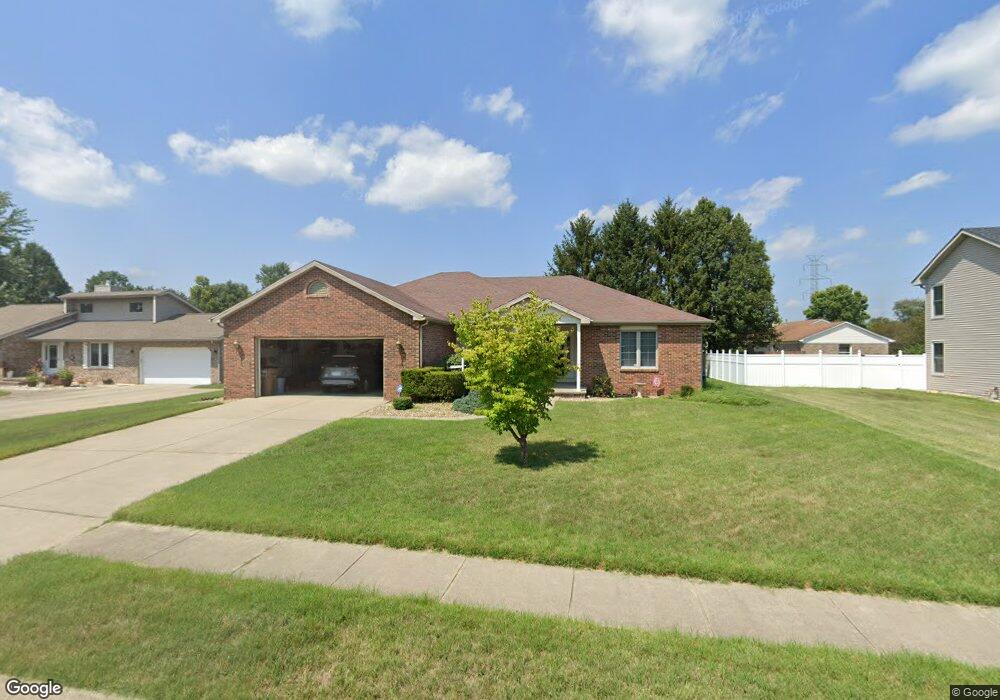 4716 Fox Ridge Ct, Columbus, IN 47203 - photo 1