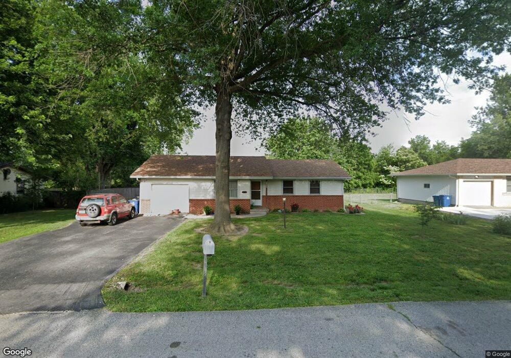 2026 Village Ln, Bolivar, MO 65613 - photo 1