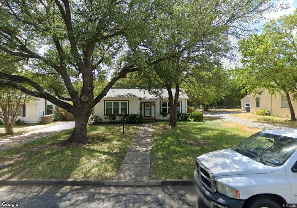 1712 N Shannon St, Sherman, TX 75092 - photo 1