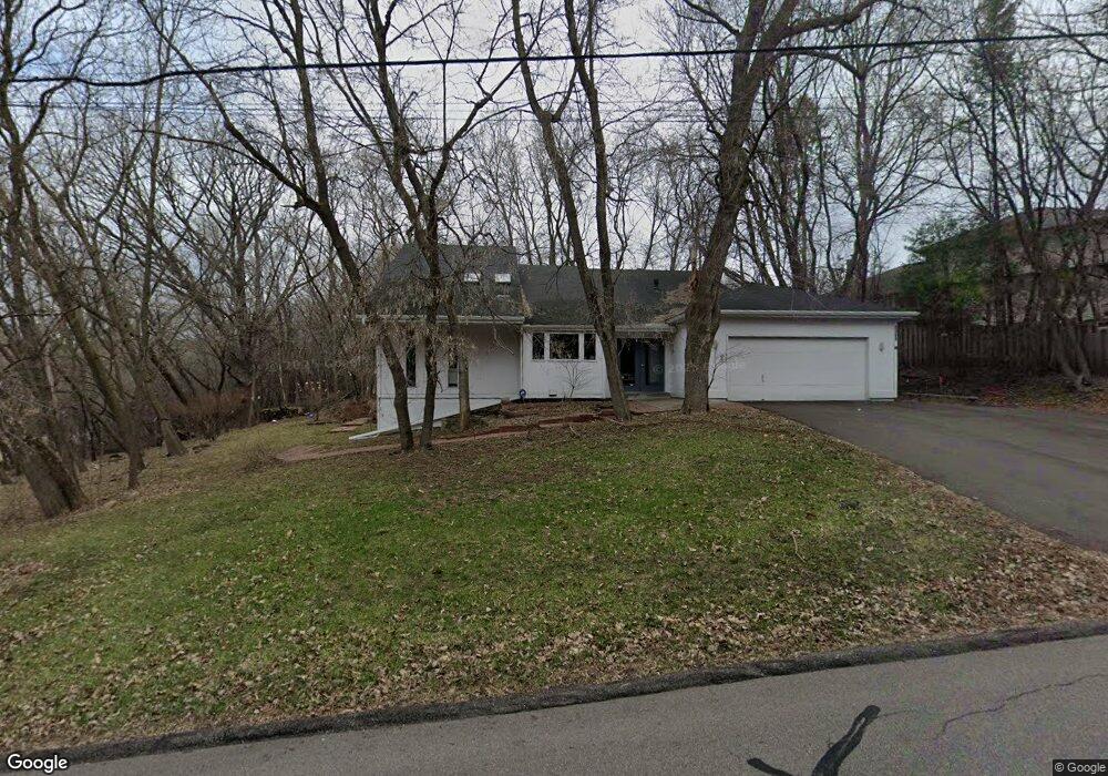 18832 Covington Rd, Minnetonka, MN 55345 - photo 1