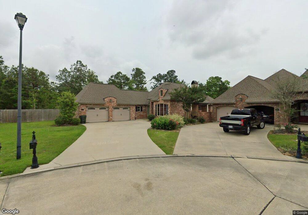 901 Middlebrook Cir, Lake Charles, LA 70605 - photo 1