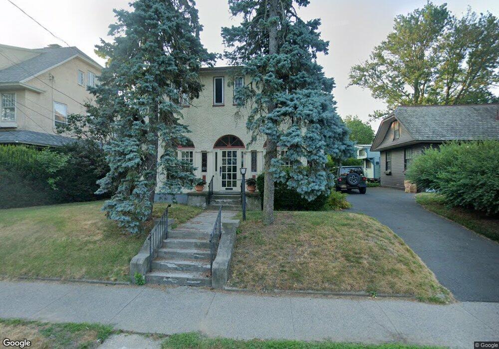 197 W Lawrence St, Albany, NY 12203 - photo 1