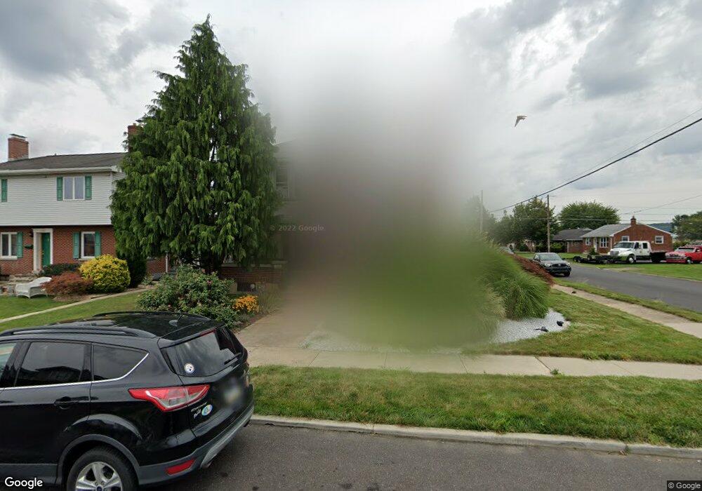 1527 S Race St, Allentown, PA 18103 - photo 1