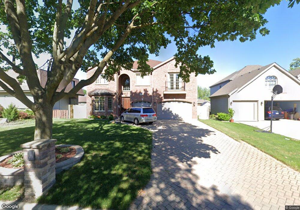 571 N Howard Ave, Elmhurst, IL 60126 - photo 1