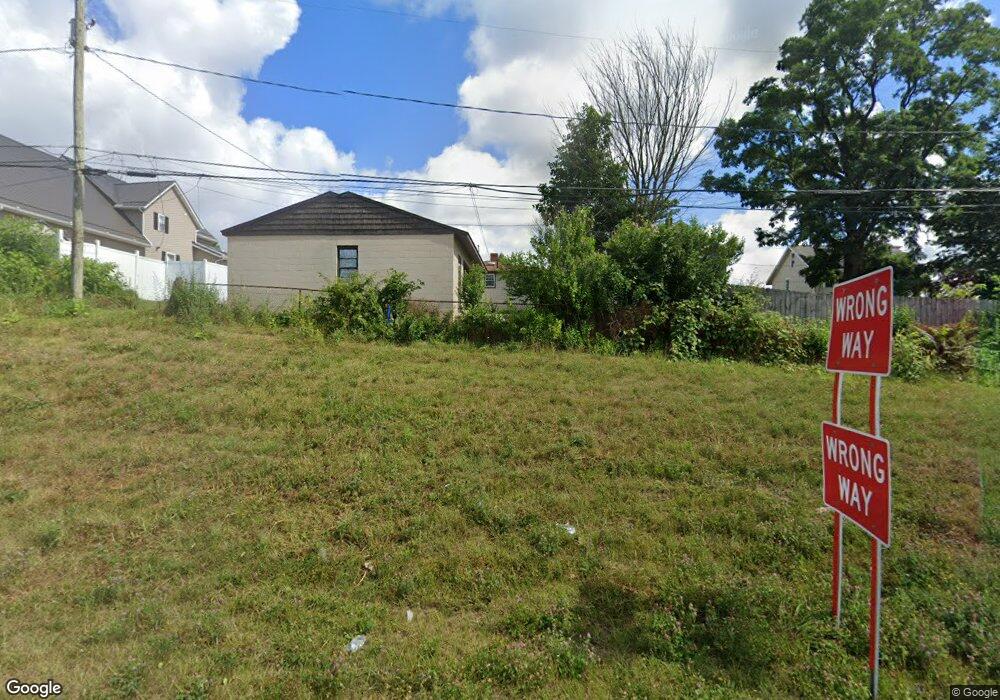 1517 30th St NE, Canton, OH 44714 - photo 1