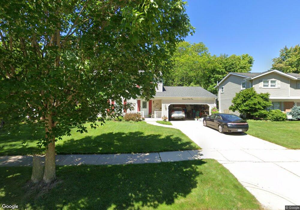 1441 Clyde Dr, Naperville, IL 60565 - photo 1