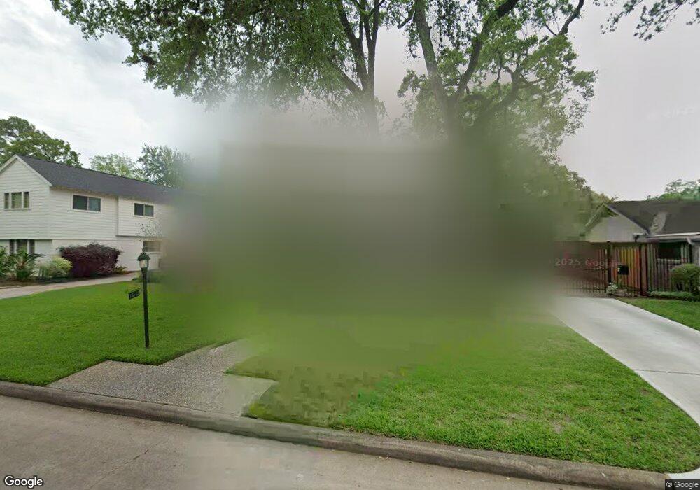 13719 Alchester Ln, Houston, TX 77079 - photo 1