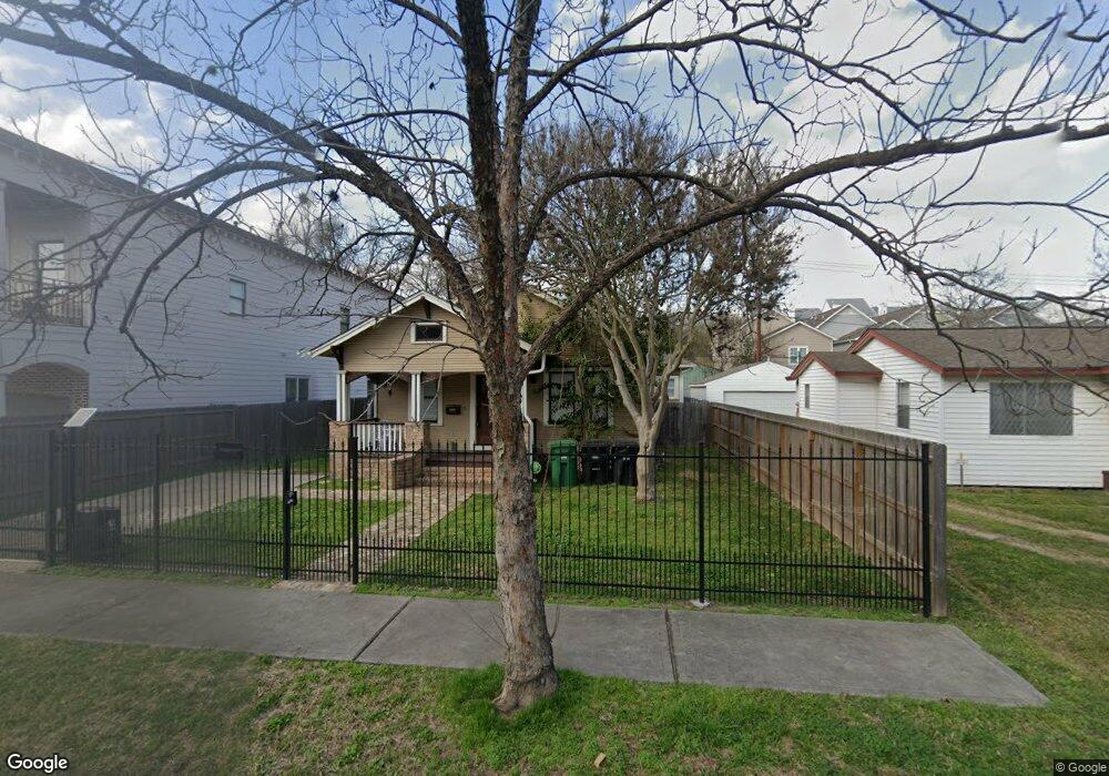207 E 26th St, Houston, TX 77008 - photo 1