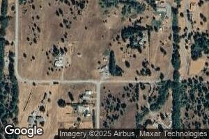 230 Reagor Ln, Cave Junction, OR 97523