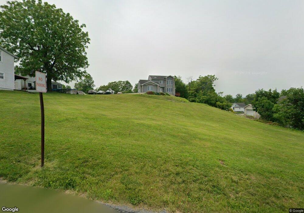 7770 Penn St, Slatington, PA 18080 - photo 1