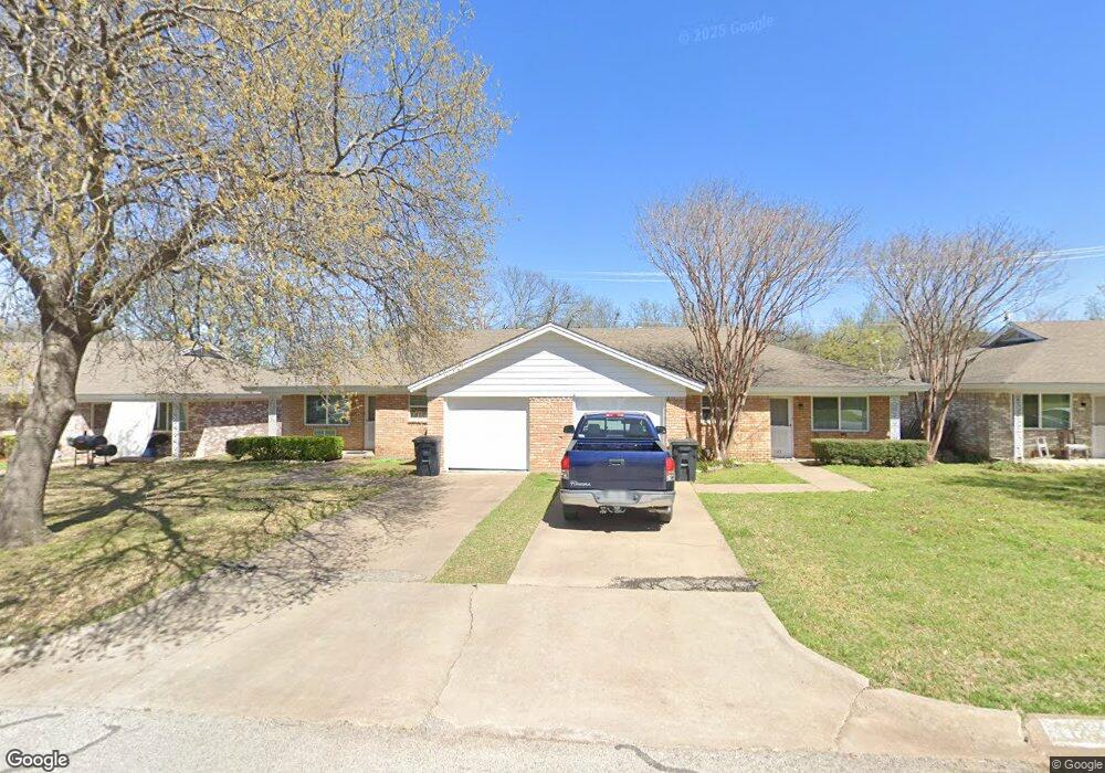 1121 Tanglewood Dr unit 1123, Cleburne, TX 76033 - photo 1