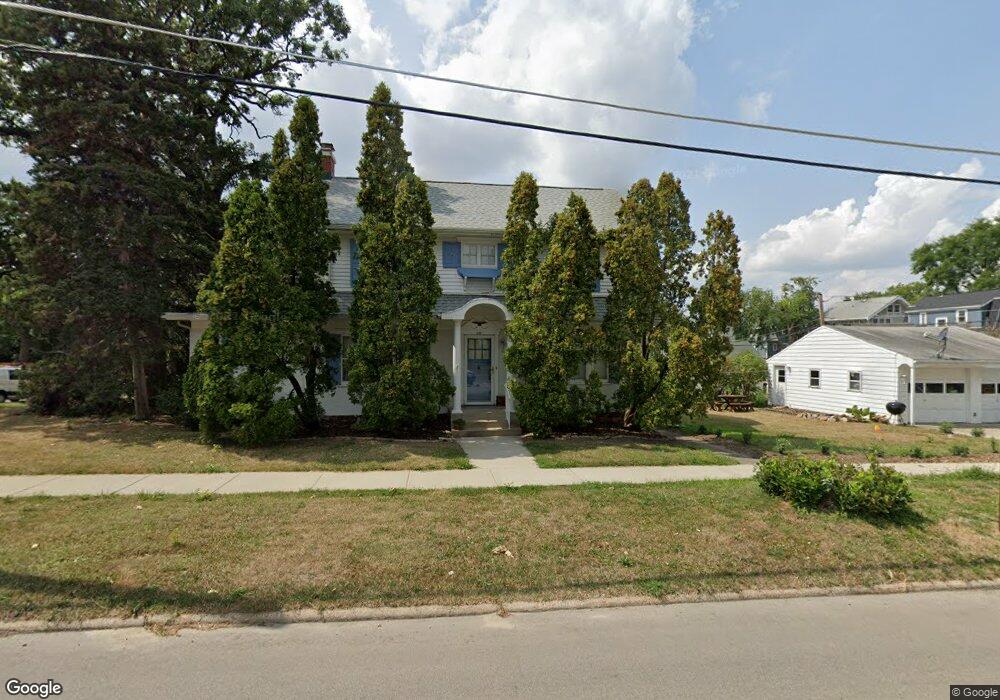 397 Forest Dr SE, Cedar Rapids, IA 52403 - photo 1