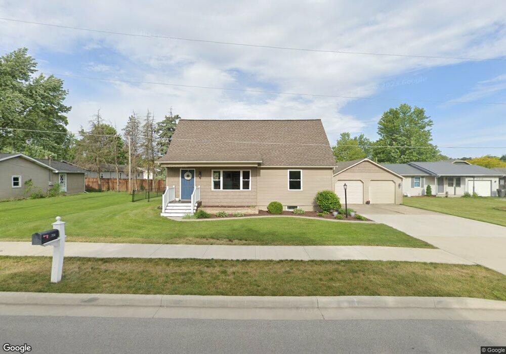 704 N Nappanee St, Nappanee, IN 46550 - photo 1